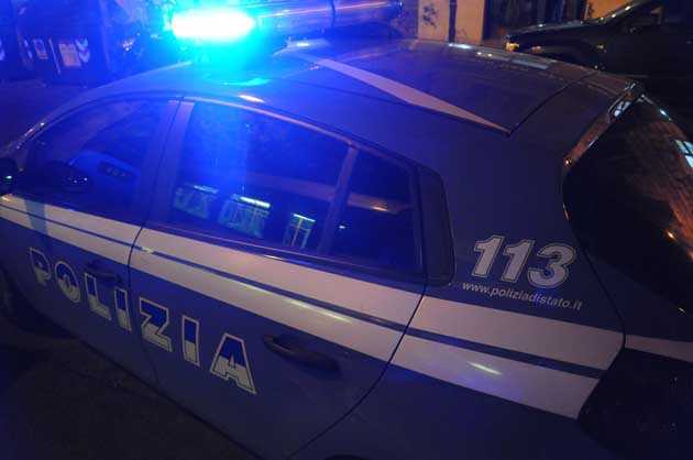 auto-polizia-notte-foggia