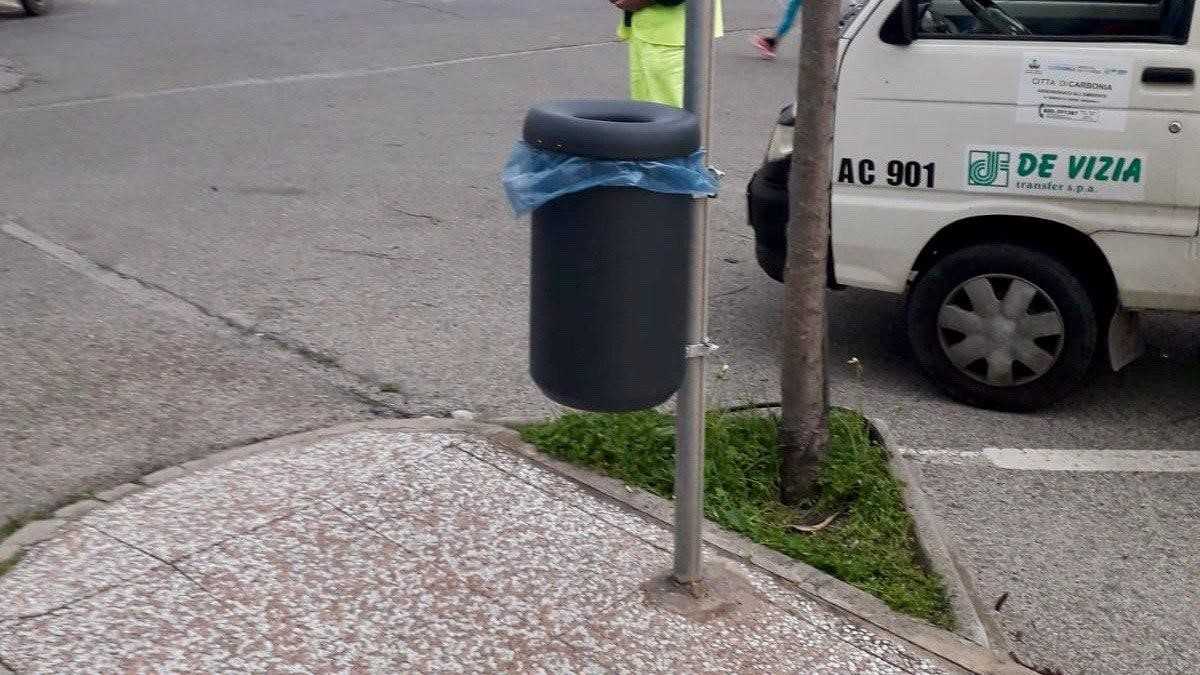 cestini-portarifiuti-devizia