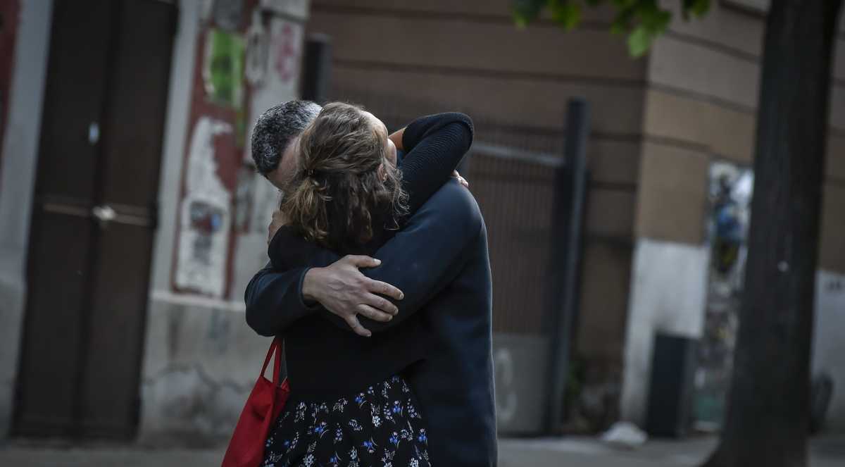 abbraccio-dopo-lockdown