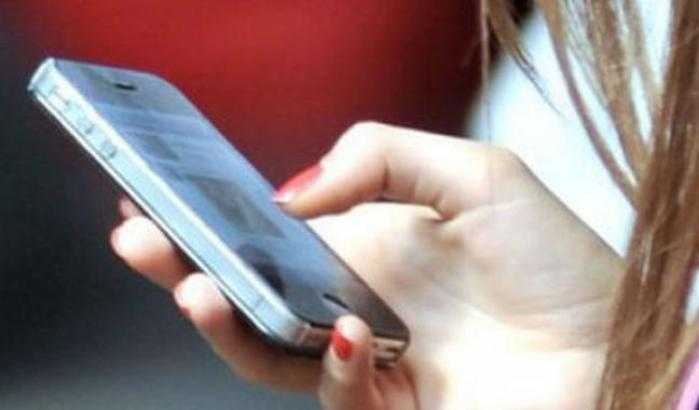 cellulare-bullismo