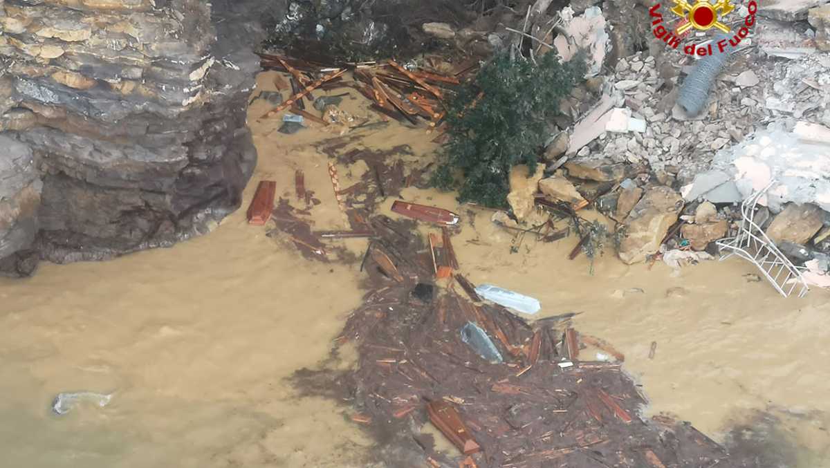 camogli-bare-in-mare