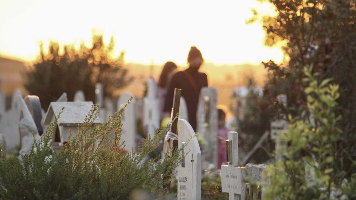 immagine-simbolo-lapide