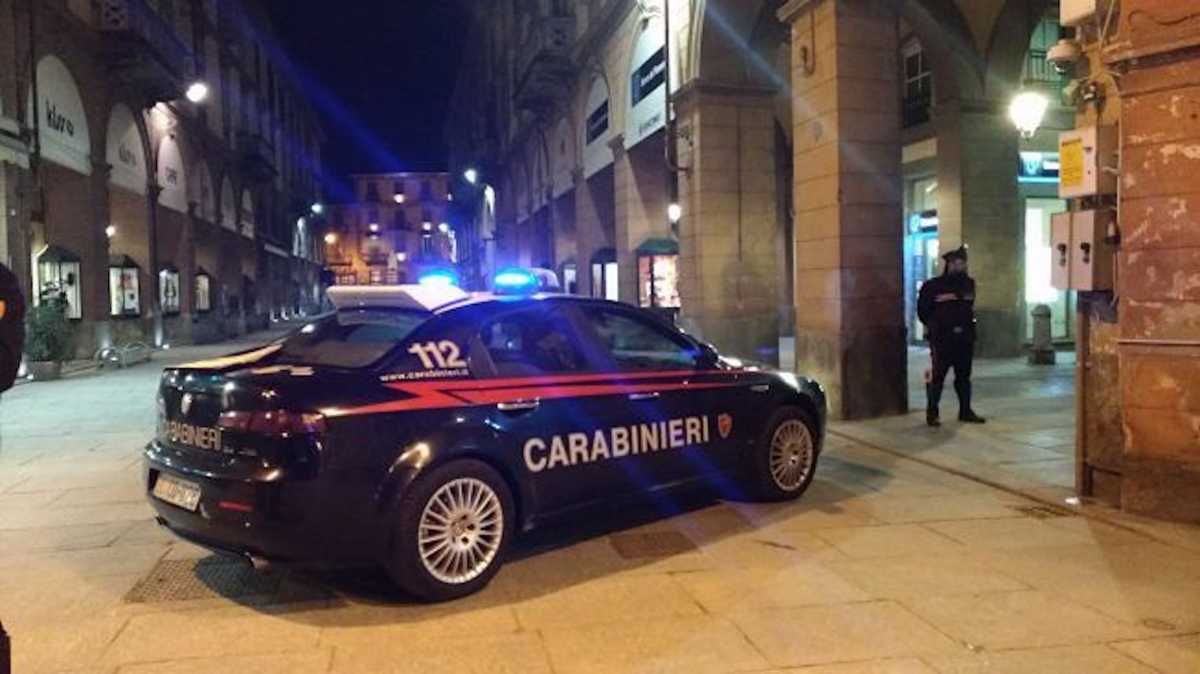 carabinieri-gioielleria-rapina