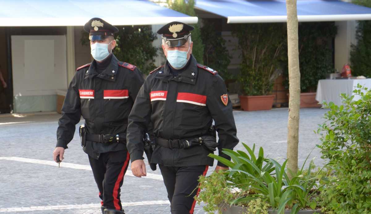 carabinieri-due-giorno