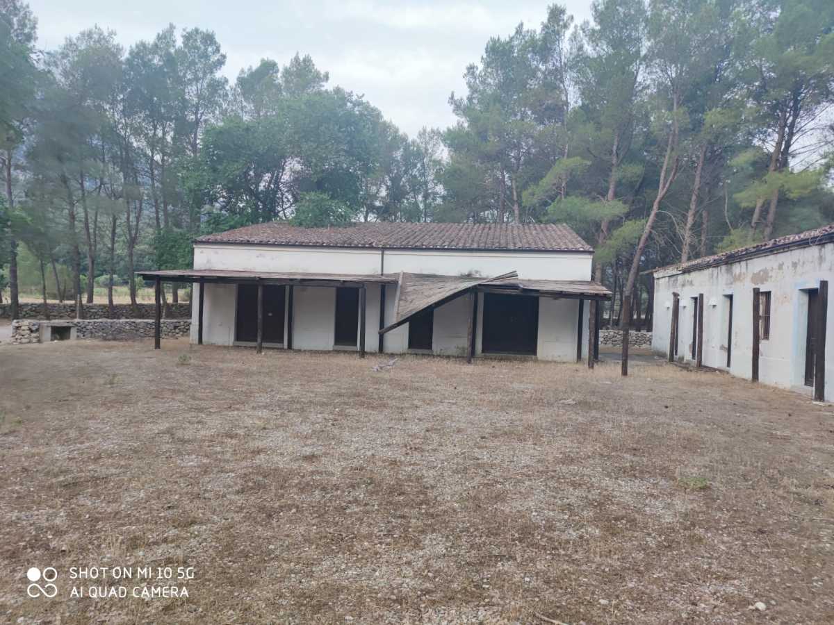 98e570fd-0d97-4be9-bbd7-15f83f0d8c4c