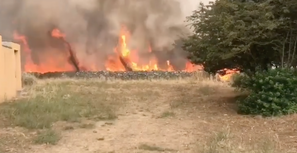 macomer-incendio-fiamme