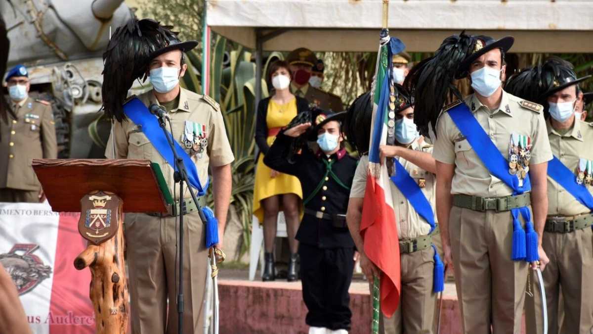 8---Il-colonnello-Nazario-Onorio-Ruscitto-sx-e-il-colonnello-Carlo-Di-Pinto-dx