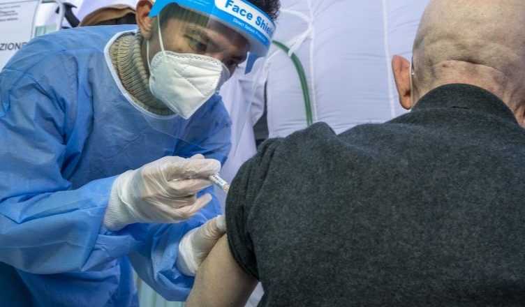 Imagoeconomica1496159-990x440