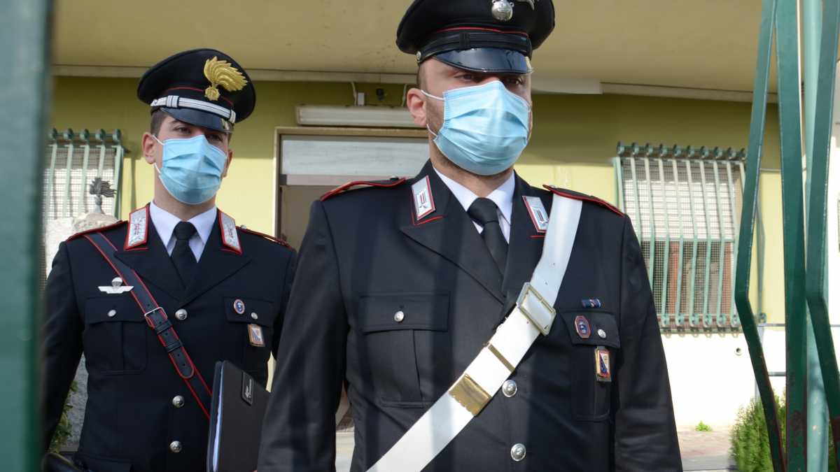 I-carabinieri-arrestano-due-algerini