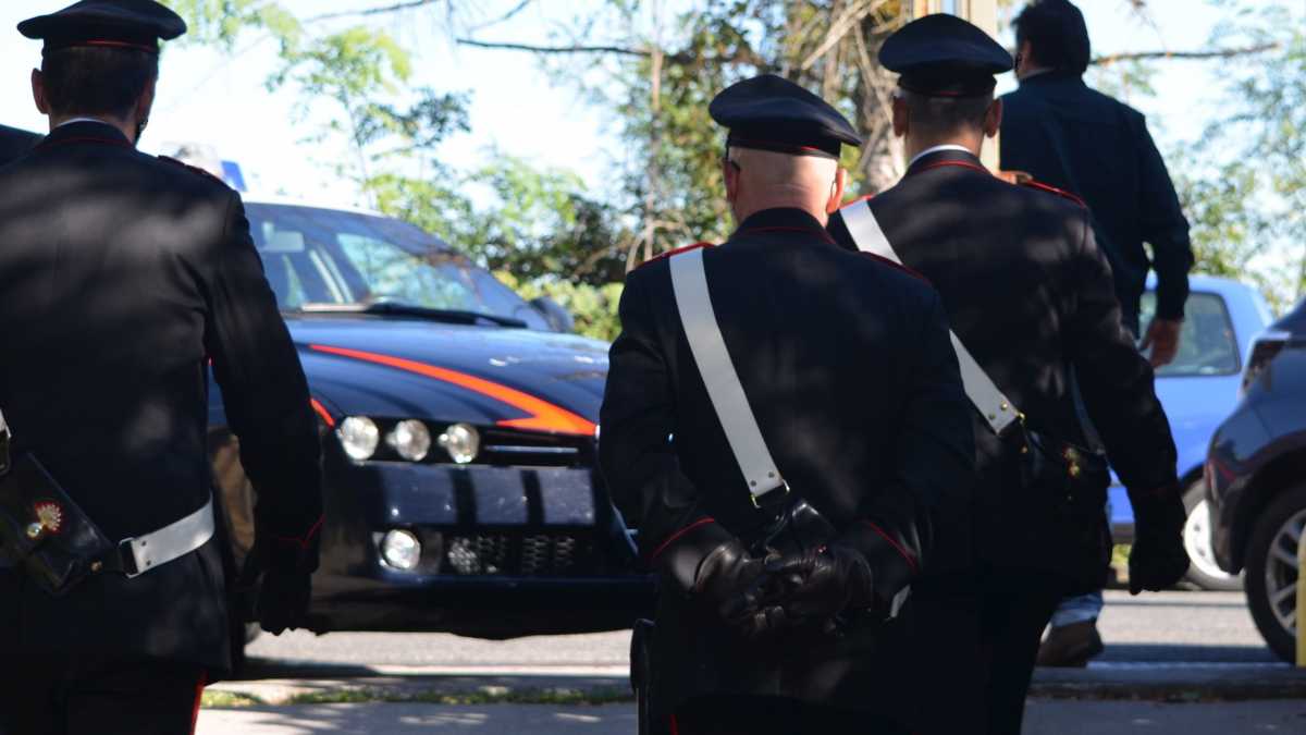 Carabinieri-in-viale-Bonaria
