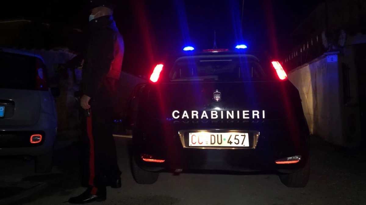 carabinieri-auto-notte-ok-