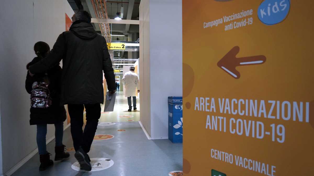 Aifa-fornisce-i-veri-numeri-delle-reazioni-avverse-al-vaccino