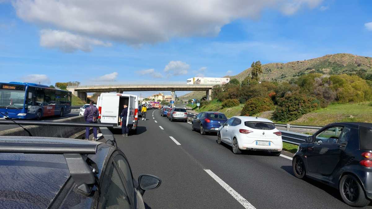 Carlo-Felice-chiusa-al-traffico-per-incidente-a-Monastir