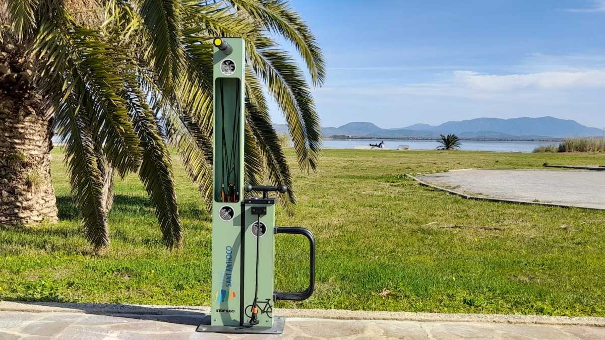 Colonnine-stopgo-a-SantAntioco