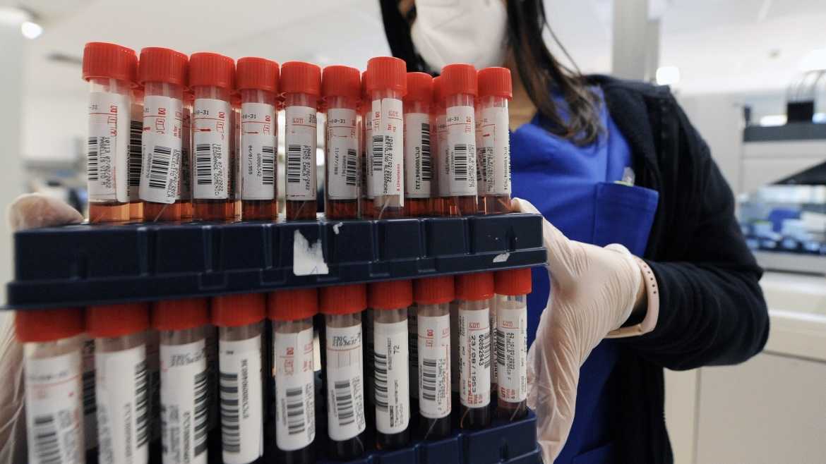 Covid-omicron-mortalita