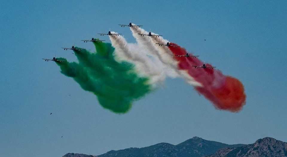 Frecce-Tricolori-in-Sardegna