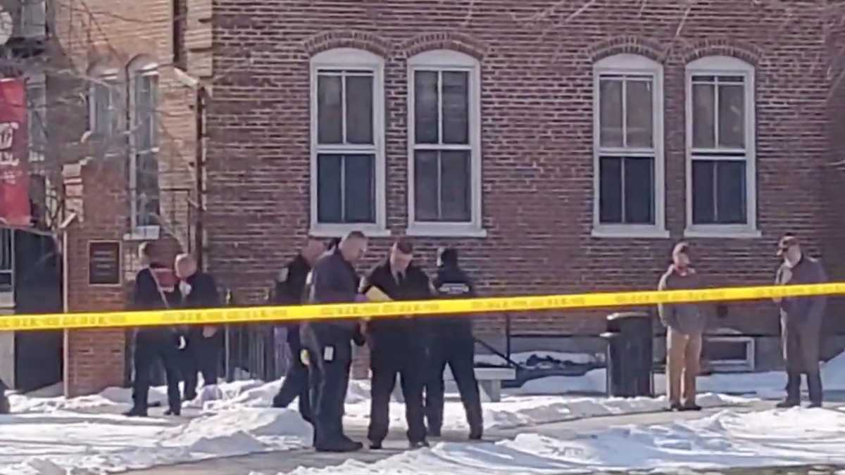 uccisi-agenti-scuola