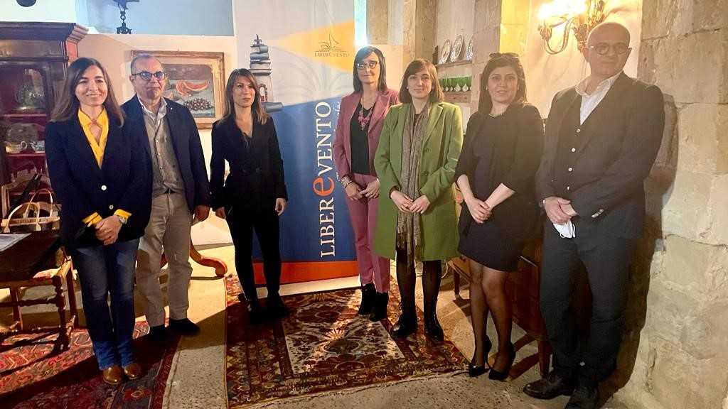Liberevento---Gli-organizzatori-con-i-rappresentanti-di-alcune-delle-amministrazioni-coinvolte