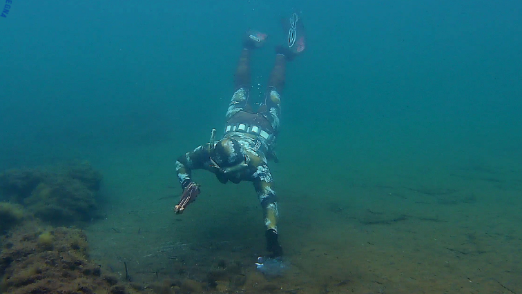 Pesca-dei-rifiuti-a-Pula-ok