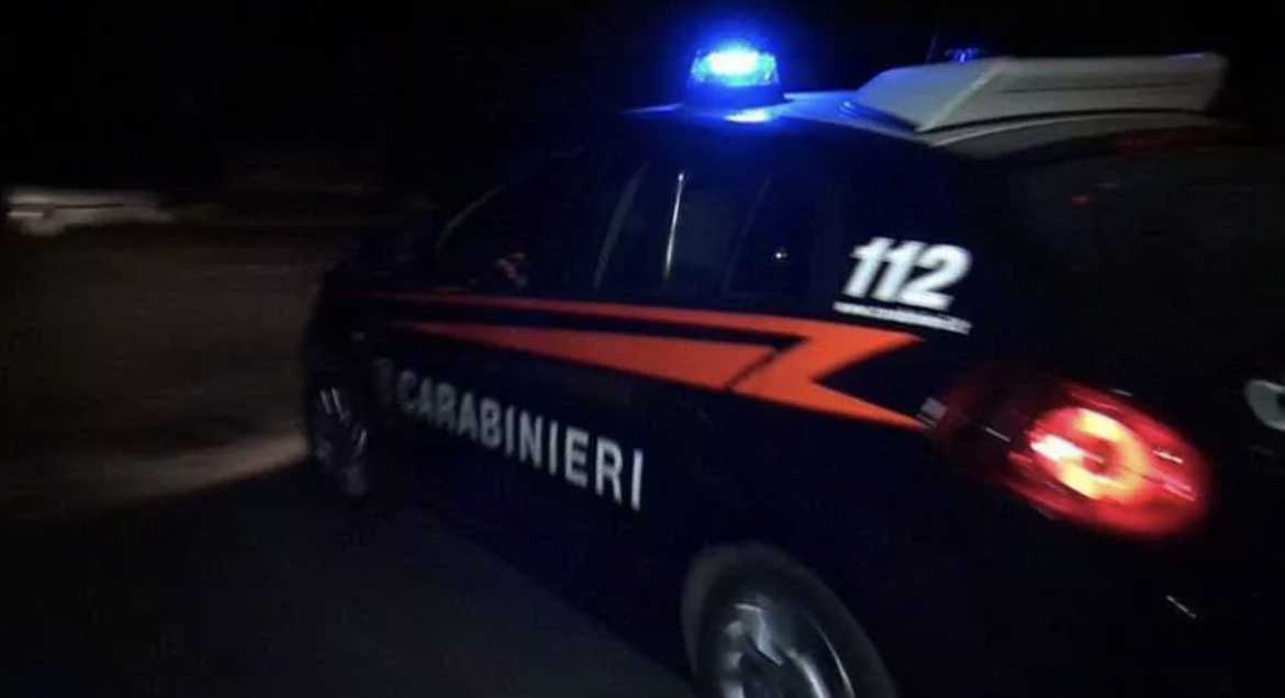 carabinieri-notte-immagine-simbolo