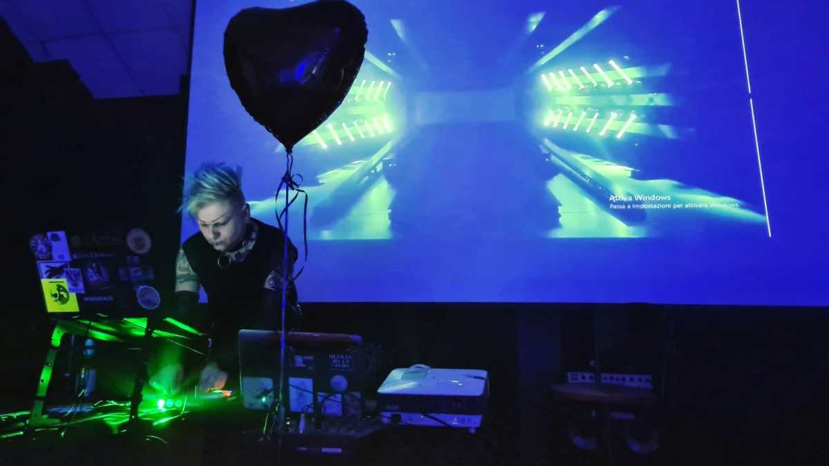 In-memoria-di-Ian-Curtis