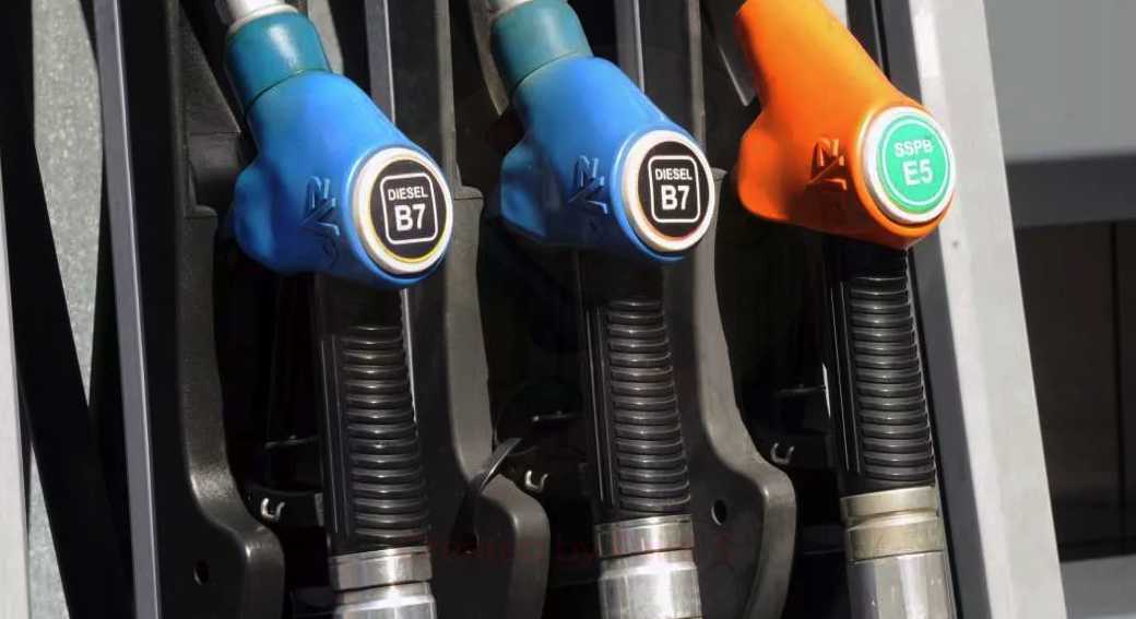 benzina-taglio-tasse