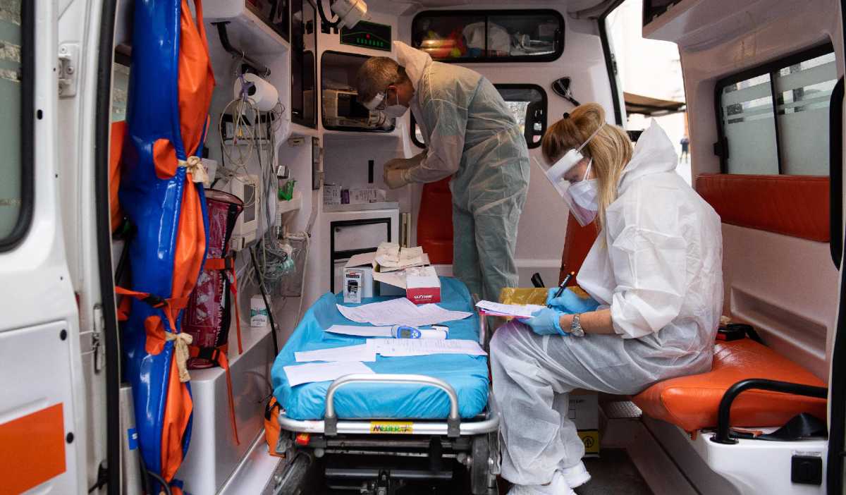 dentro-ambulanza-covid
