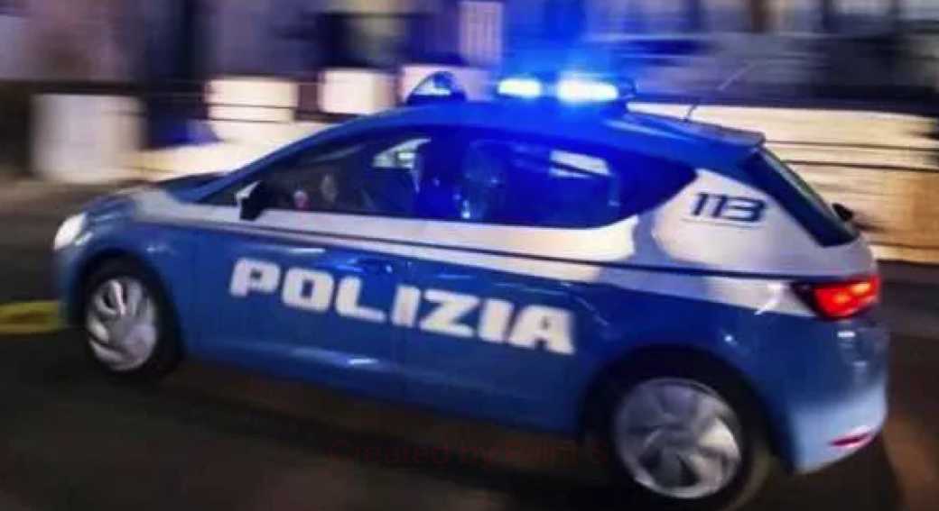 Auto-polizia-