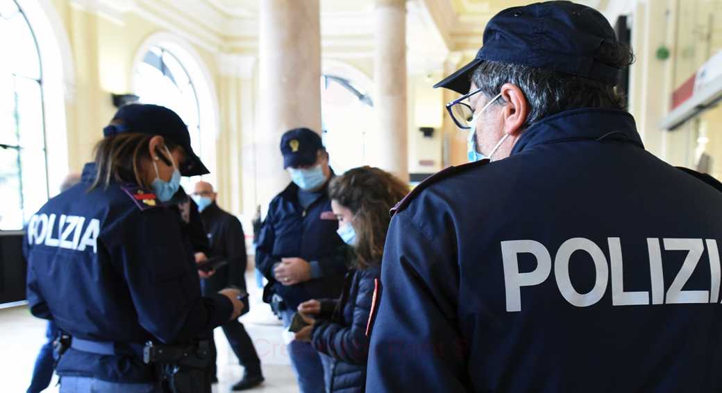 POLIZIOTTI-IN-SERVIZIO