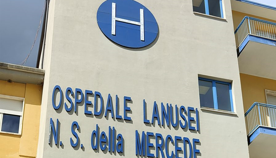 Foto-ospedale-di-Lanusei-2