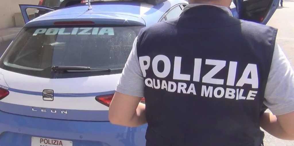 Squadra-Mobile-polizia