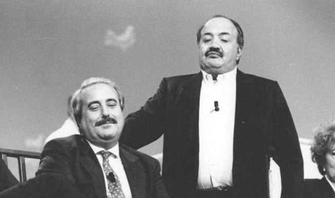 giovanni-falcone-maurizio-costanzo-740-696x466-1