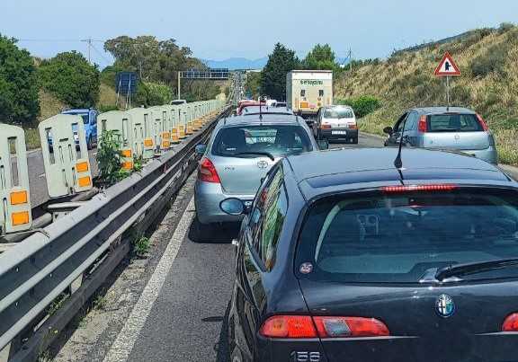 6ae21bad-8dff-40eb-b476-73ce4052369b