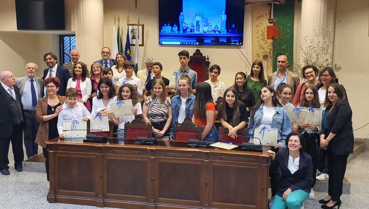 foto-di-gruppo-con-i-ragazzi