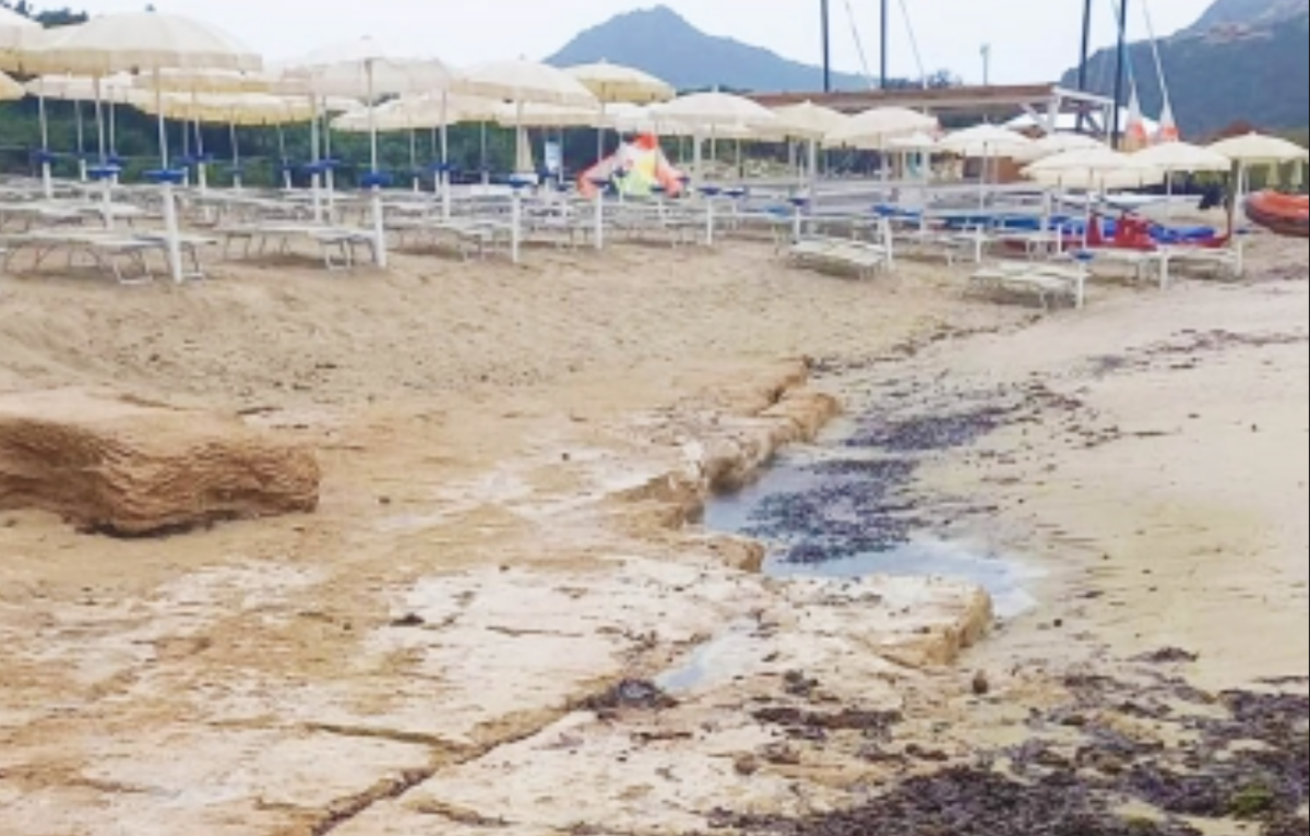 lastricato-scoperto-in-spiaggia