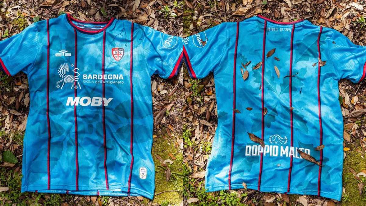 Terza-maglia-del-Cagliari-stagione-2526
