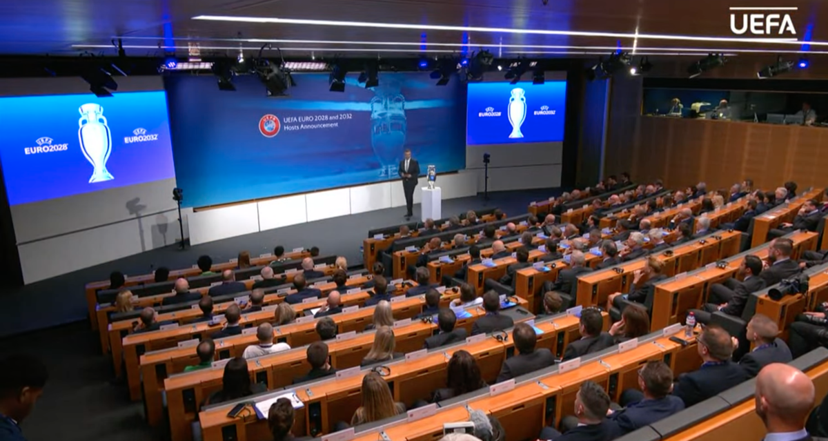 conferenza-euro-2032