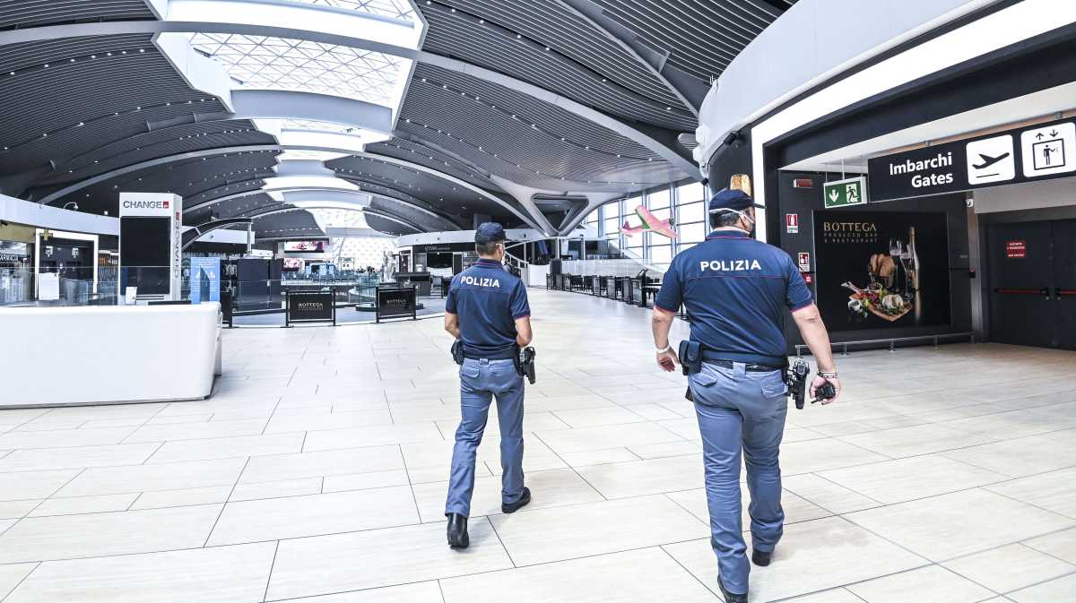 aeroporto-controlli-polizia