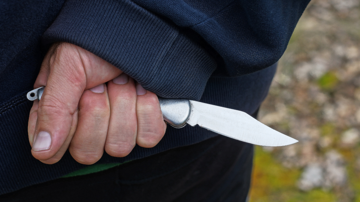 aggressione-coltello-macomer