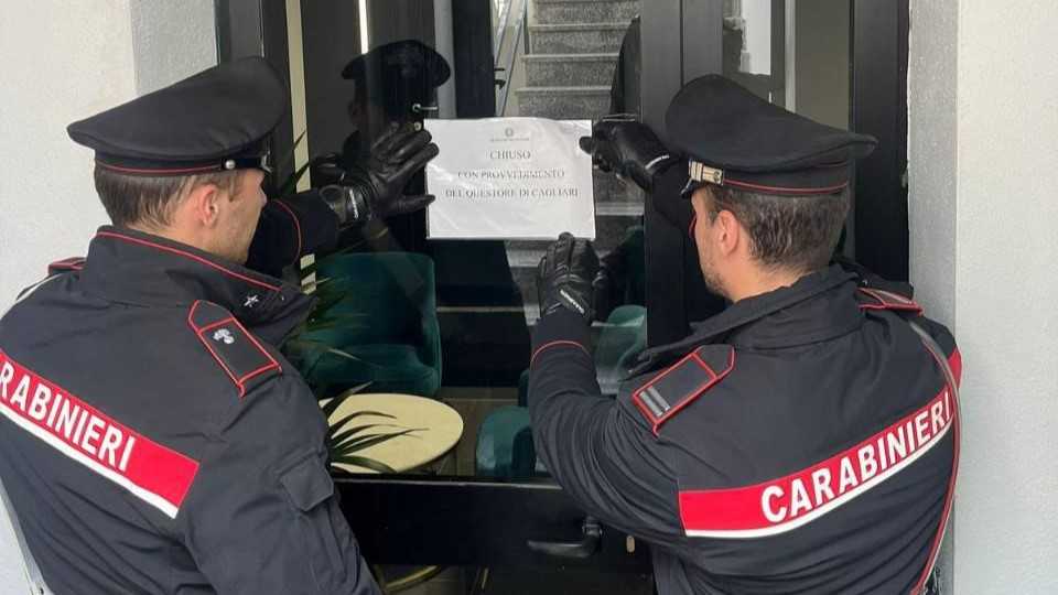 photo5819011075364995107y