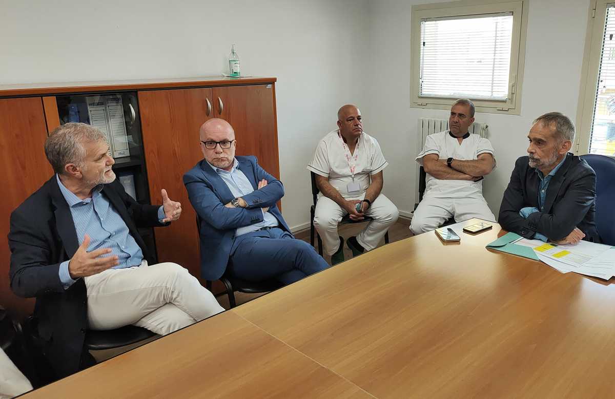 A-sinistra-lassessore-alla-Sanita-Armando-Bartolazzi