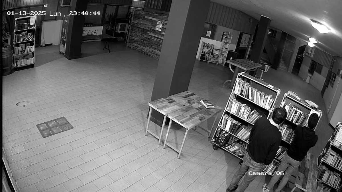 furto-libreria-cagliari-
