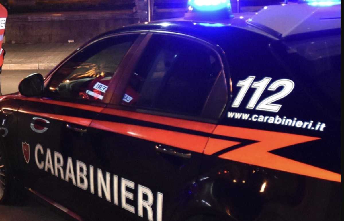 112-carabinieri-notturna-auto-r