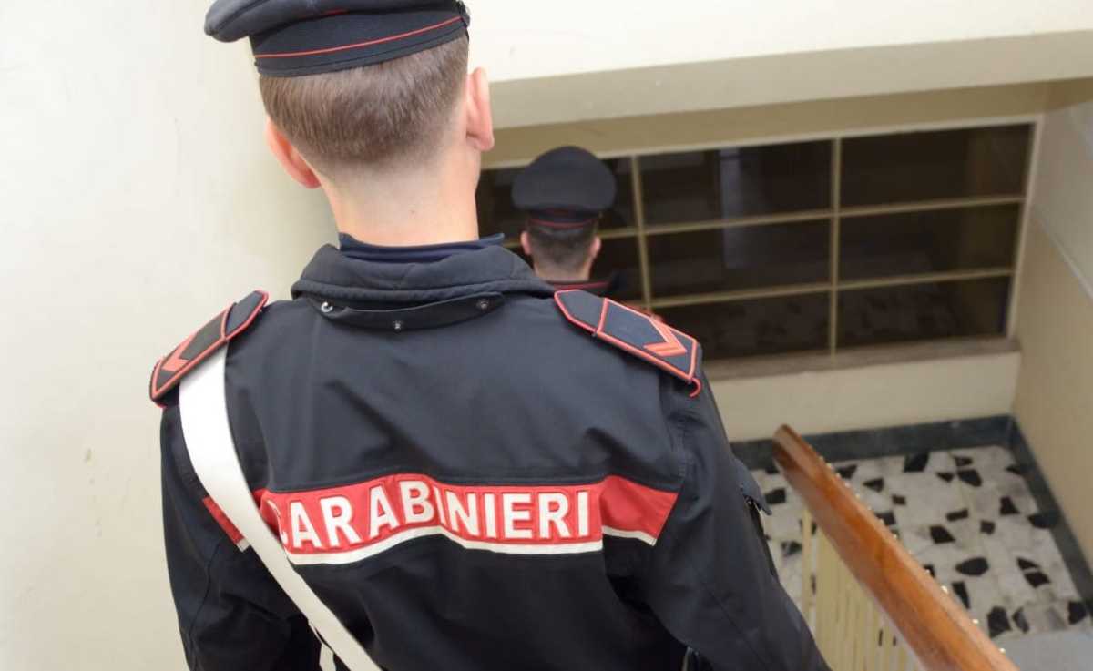 cc-carabinieri-scale-