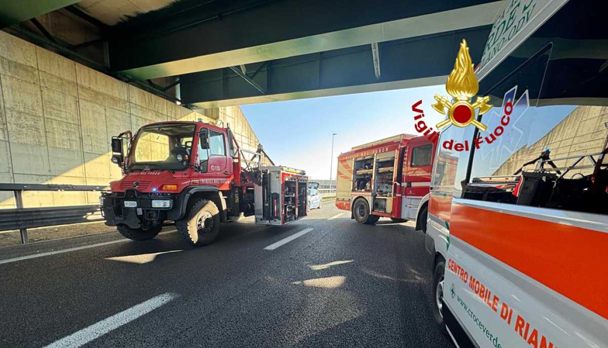 vigili-del-fuoco-incidente-a4