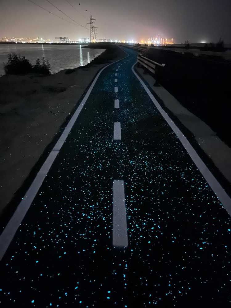 La Pista Ciclabile Di Notte La-pista-ciclabile-di-notte