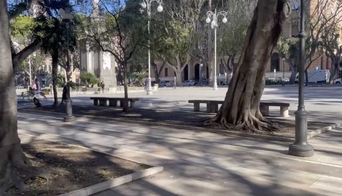 PIAZZA-DEL-CARMINE-DI-GIORNO