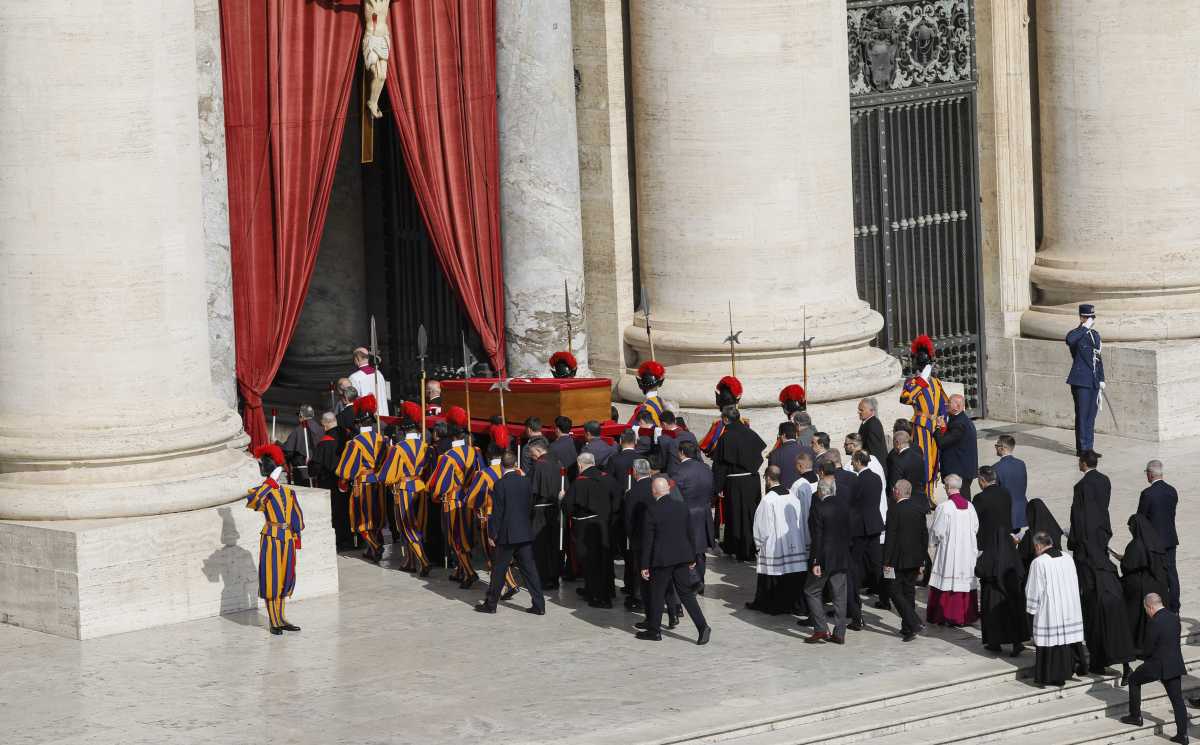 Foto Ingresso Salma Papa San Pietro ImagoEconomica foto-ingresso-salma-papa-san-pietro-ImagoEconomica