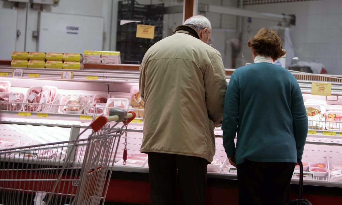 pensionati-al-supermercato