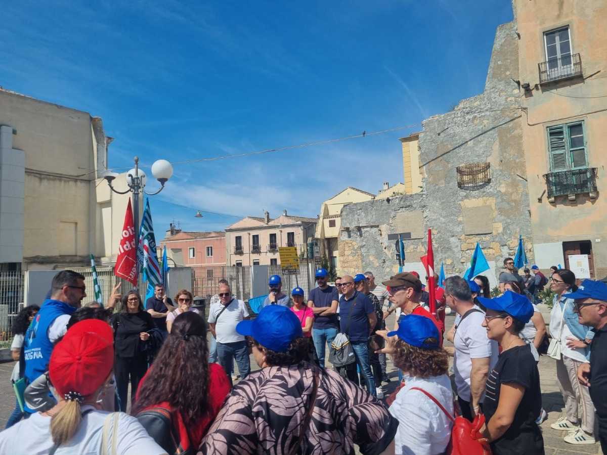 682f13ab2c358 protesta-lavoratori-sanita-privata-a-Cagliari